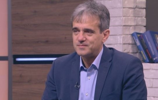 Валентин Михов: ББР трябва да работи с малки и средни предприятия. Не може да оставим наглите да управляват